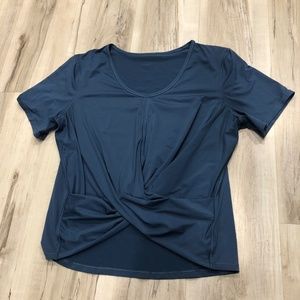 Lululemon top